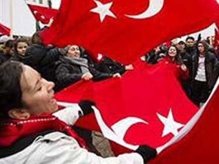 Türkiyə Cümhuriyyətinin 91 yaşı tamam oldu 