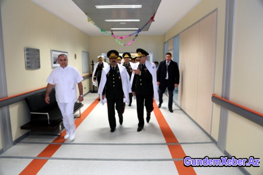 Müdafiə naziri və nazirliyin rəhbər heyəti Silahlı Qüvvələrin Baş Klinik Hospitalında olublar
