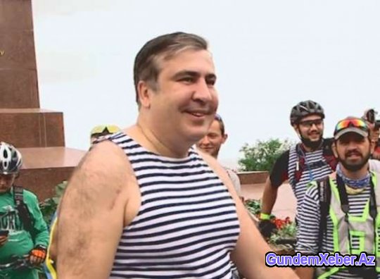 Saakaşvili maykada velosiped sürdü - Video