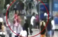 Çində yol çökdü, insanlar altında qaldı – (Video İzlə)