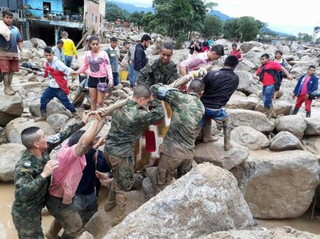 Kolumbiyada şəhəri sel basdı: 254 nəfər ölüb, 220 nəfər itkin düşüb - FOTO