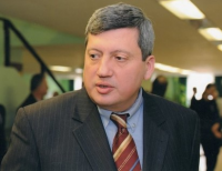 Tofiq Zülfüqarov: “Bağlı qapılar arxasında...”
