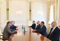 Prezident İlham Əliyev Fransada Azərbaycanın Dostları Assosiasiyasının prezidentini qəbul edib