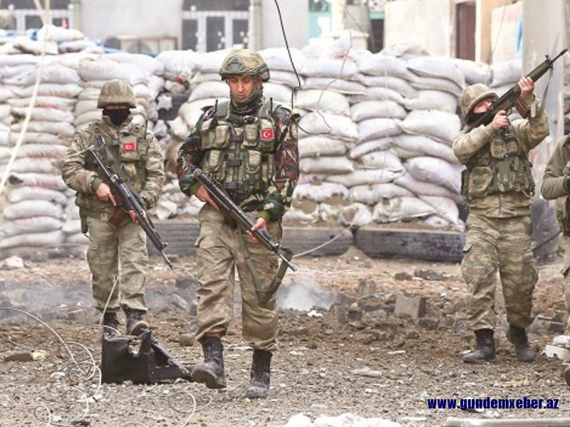 Türkiyə Qətərdəki hərbi kontingentini artırdı