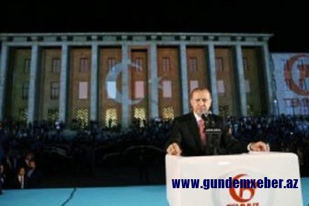 Türkiyə prezidenti: "Düşmənlərimizi tək-tək saysaq, beynəlxalq böhranla qarşılaşarıq"