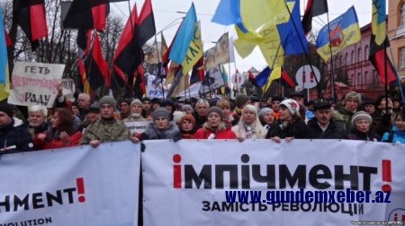 Ukrayna hökumətinə qarşı Saakaşvili marşı - CANLI YAYIM (FOTOLAR)