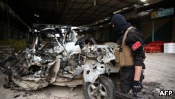 Suriyada üsyançılar arasında döyüşlərdə onlarla ölən var