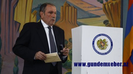 Sabiq prezident Ermənistanda yarı-prezident idarəçiliyi təklif edir