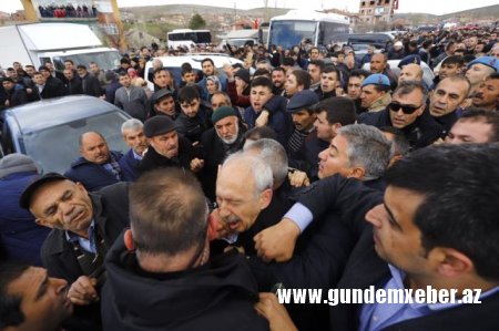 Kılıçdaroğluna yumruq atanlardan biri AKP üzvü çıxdı - Ərdoğanın sözçüsü təsdiqlədi