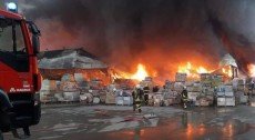 ​SON DƏQİQƏ: "EuroHome"da mağazaları yanan sahibkarlar aksiya keçirir