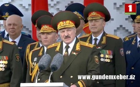 Hərbi parad, yoxsa vəba dövründə qonaqliq? – Lukaşenko Putinə acıq verdi, amma…