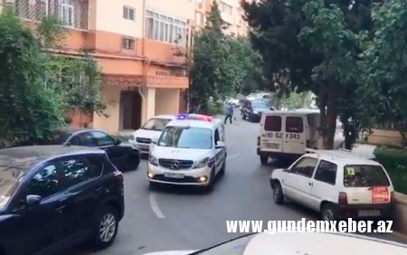 Bakı polisi küçələrdə çağırış edir