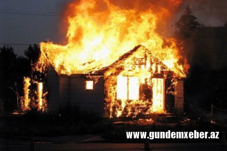 Qobustanda ev yandı