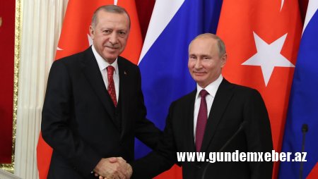 Kreml: Putinin Türkiyəyə səfəri gündəmdədir