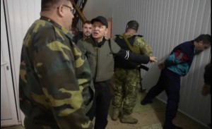 Ukraynalı deputat separatçıların liderini həbs etdi — Video
