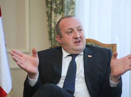 Gürcüstan prezidenti :” Rusiya istədiyi ölkənin ərazisinə tankla soxula bilər”