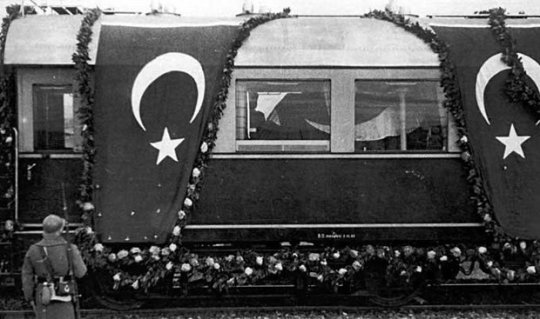 Atatürk belə dəfn edilib