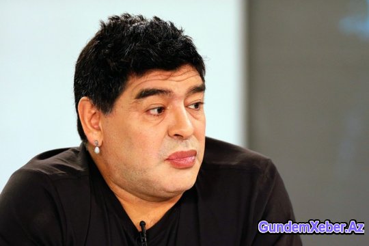"Pomadalı" Maradona efirə çıxdı (FOTO)