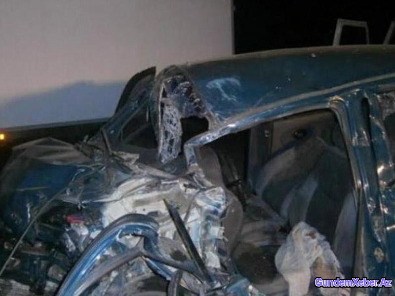 Yük və minik avtomobilləri toqquşdu, sürücü öldü