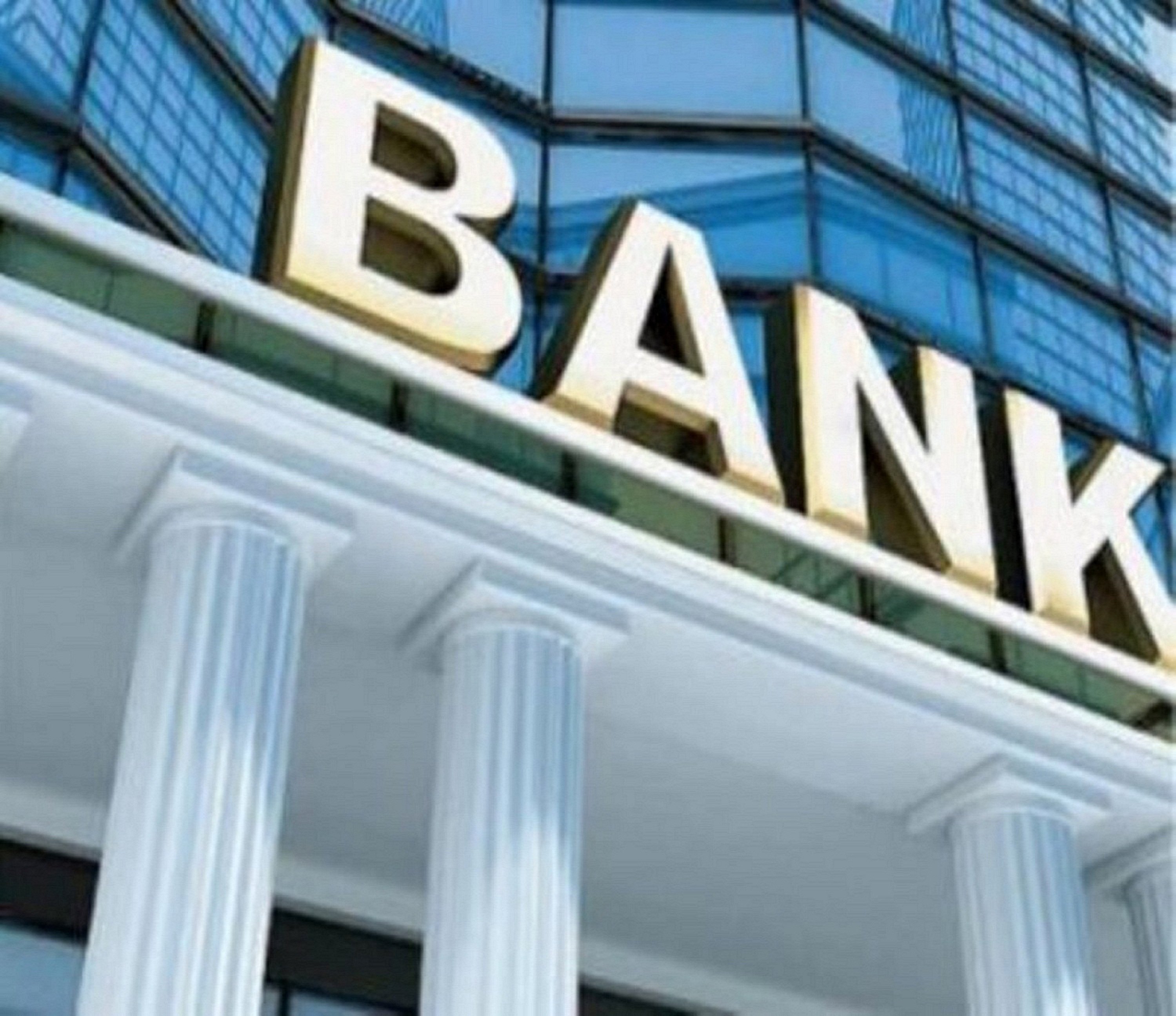 Adı ən çox korrupsiyada hallanan bankların SİYAHISI