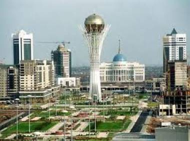 Qazaxıstan iqtisadi vəziyyətinin getdikcə pisləşdiyini deyir