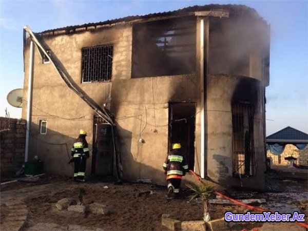 Tanınmış vəkilin Nardarandakı villası yandırıldı - FOTO