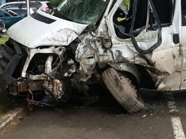Bakıda şagirdləri daşıyan mikroavtobus qəzaya düşdü: 10 yaralı - YENİLƏNİB