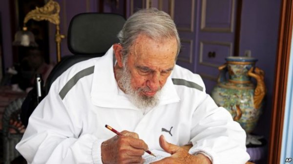 Fidel Kastro: İmperiyadan bizə heç bir hədiyyə lazım deyil