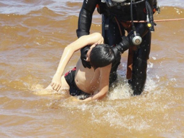 Kanalda boğulan 9 yaşlı uşağın meyiti tapıldı