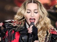 Madonna özündən 30 yaş kiçik sevgililəri olduğunu etrifa edib