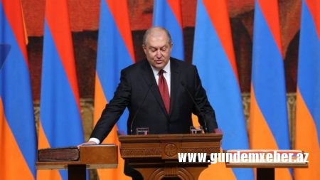 Ermənistan: Yeni prezident and içib
