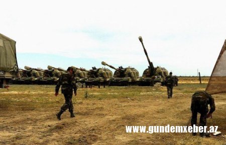 Azərbaycan artilleriyaçıları Qazaxıstana gedib