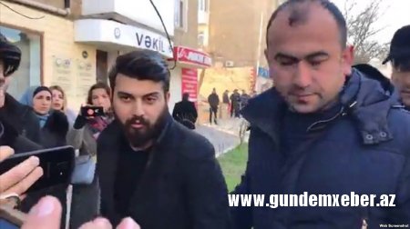 Polis Mehman Hüseynova dəstək aksiyasının qarşısını alıb