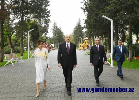 İlham Əliyev və xanımı Atatürk parkında - Foto