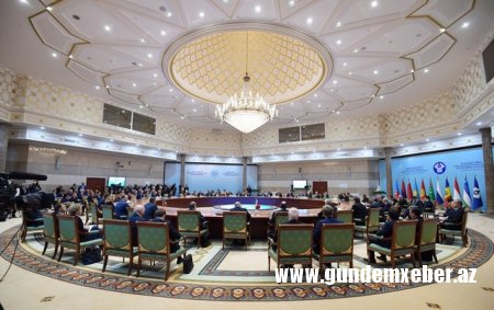 Prezident İlham Əliyev MDB Dövlət Başçıları Şurasının geniş tərkibli iclasında iştirak edib