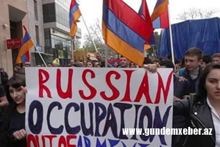 Yerevanda Rusiya səfirliyi qarşısında etiraz aksiyası keçirilir