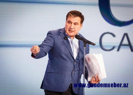 Saakaşvili Gürcüstana qayıdacağını bildirib