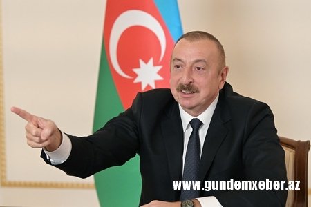 İlham Əliyev: "O, Putinə gündə beş dəfə zəng edir"