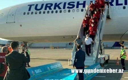 AVRO-2020: Türkiyə millisi Bakıya gəldi