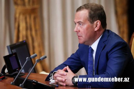 “Koronavirus bəşəriyyətdə uzun müddət qalacaq” - Medvedev