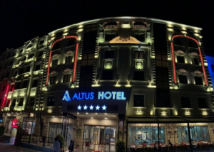 Polis "Altus" oteldə əməliyyat keçirdi