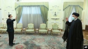 İran Prezidenti Çinlə daha sıx əməkdaşlıq etmək istədiyini deyib