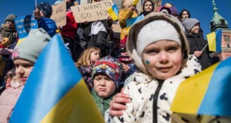 UNİCEF: “Ukraynada uşaqlar cinsi istismar və insan alveri riski ilə üz-üzədir”