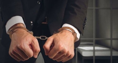 Nazir korrupsiyada ittiham olunan direktor müavinini işdən çıxarıb - TƏFƏRRÜAT