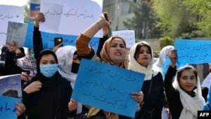 Taliban qadınların universitetlərdə təhsilini qadağan edib