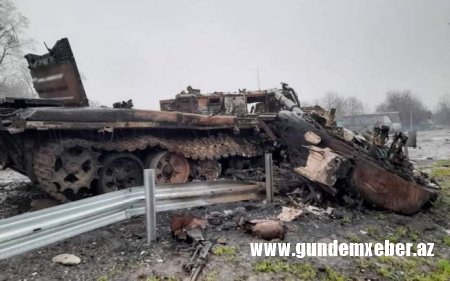 Rusiya Ukraynada ən yaxşı tanklarının yarısını itirib