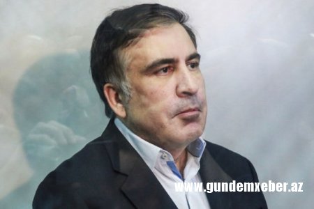 Saakaşvili Zurabişvilini dəstəklədiyini bildirib və “köhnə inciklikləri unutmağa” çağırıb