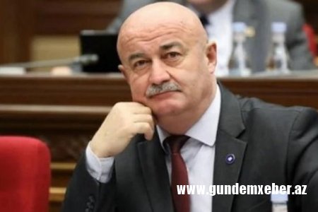 Erməni deputat Azərbaycan bayrağının yandırılmasına görə üzr istədi: “Utanıram”