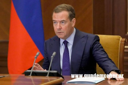Medvedev: “Beynəlxalq Cinayət Məhkəməsinin Putinin həbsinə orderi müharibənin başlanmasına səbəb ola bilər”