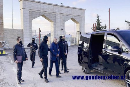 Azərbaycana ekstradisiya edilmiş Taleh Yusifov hakim qarşısına çıxarılır - VİDEO